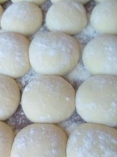 صورة لوصفة عجينة مناقيش ولا اورع