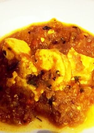 A picture of Shahi paneer masala.