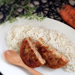 A picture of Chicken Veggie Kebab with Boiled Rice.