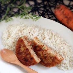A picture of Chicken Veggie Kebab with Boiled Rice.