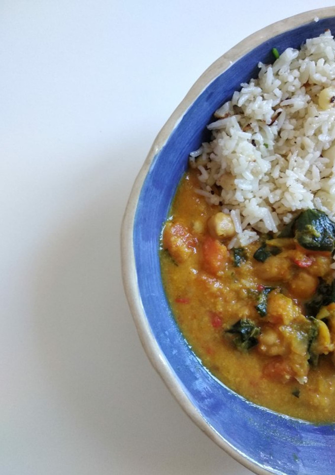 Una foto de Curry de verduras