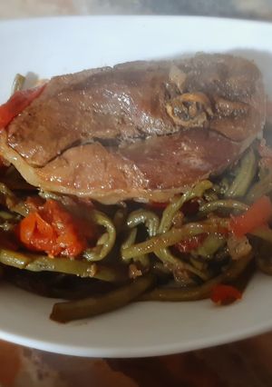 Une photo de Haricots verts a la viande d'agneau ❤