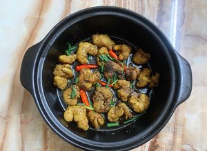 Hình của món Trứng cá sặc kho tiêu.