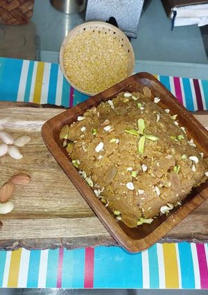 A picture of Moong dal Halwa.