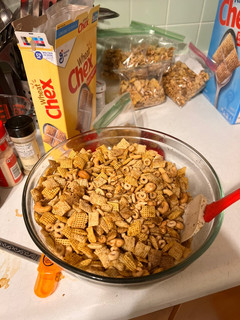 A picture of Moms Chex mix.
