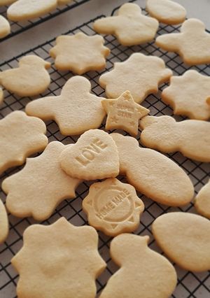A picture of Sugar Cookie (Plain - Before Dressing).