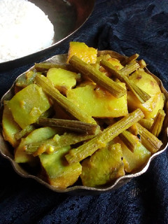 সজনে কুমড়োর তরকারি (Sojne kumror torkari recipe in Bengali) রেসিপির প্রধান ছবি