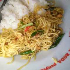 Foto resep Oseng mie / bakmi pedas