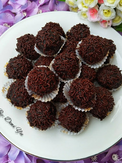 Foto resep Bola-Bola Coklat Regal
