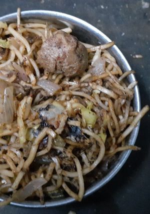 चाउमिन (Chowmein recipe in hindi) रेसिपी मुख्य फोटो