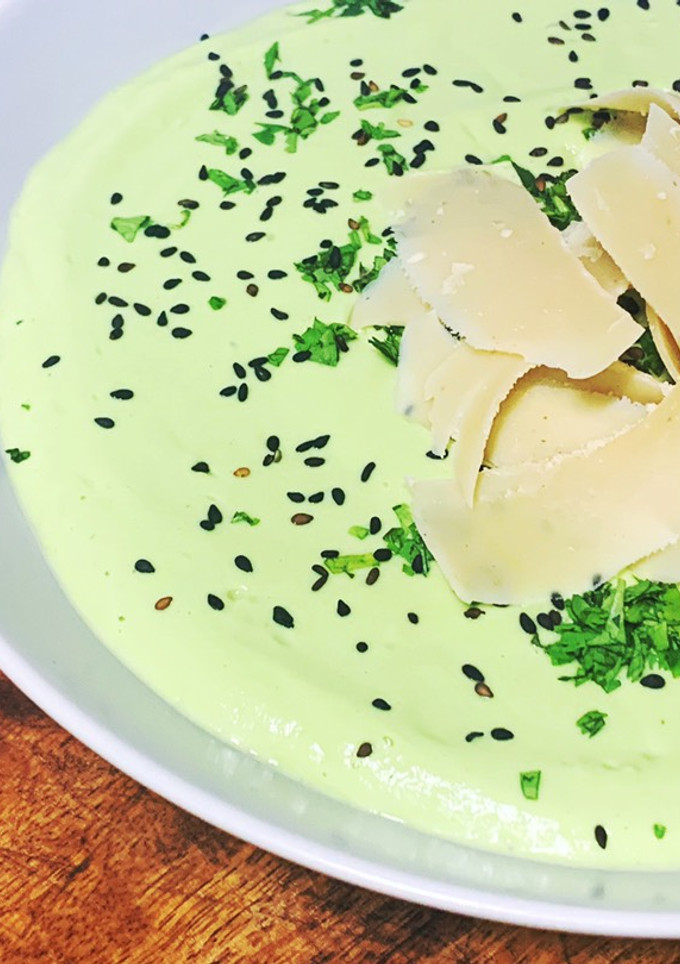 Una foto de Crema de aguacate (vegan)