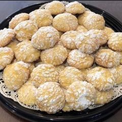 A picture of Coconut cookies.