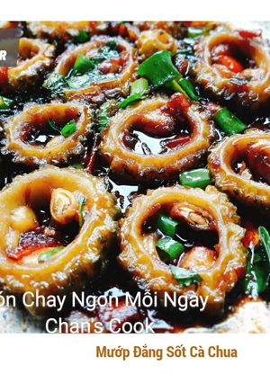 Hình của món Mướp đắng sốt cà chua chay.