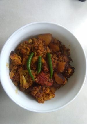 A picture of Gobi aaloo.