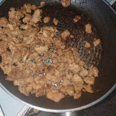 A picture of Chicken filling.