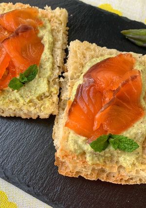 A picture of Crostini with Asparagus Pesto and Marinated Salmon.