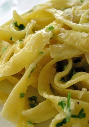 A picture of Creamy Lemon Garlic Fettuccine for One.