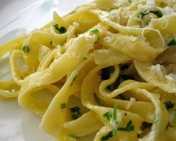 Easy Prepare Recipe Creamy Lemon Garlic Fettuccine for One Home Style