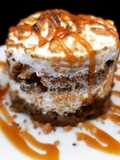 Timbal de merengue y soletilla con café