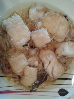 Una foto de Bacalao encebollado
