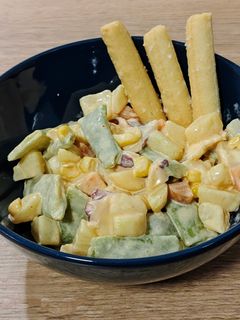 Una foto de Ensaladilla con pulpo en salsa tajinesa