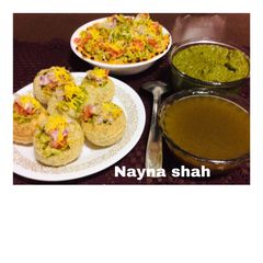 A picture of Bhel puri.