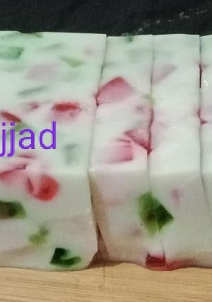 A picture of Jelly pudding.