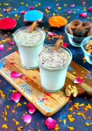 A picture of Walnut Fig Thandai.