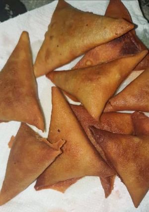 A picture of Beef samosas.