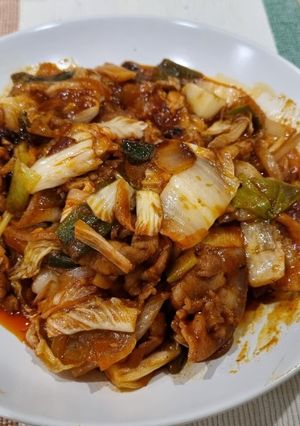 รูปของ หมูสามชั้นผัดกิมจิ