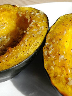 A picture of Colin's Buttery Roasted Peppercorn Squash.