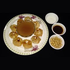 A picture of Gol gappy.