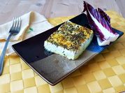 Una foto di feta al forno