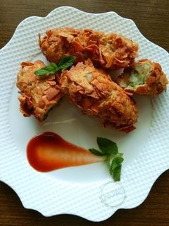 पापड़ आलू चोप (Papad aloo chop recipe in hindi) रेसिपी मुख्य फोटो