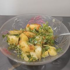 A picture of Chatpata aloo salad.