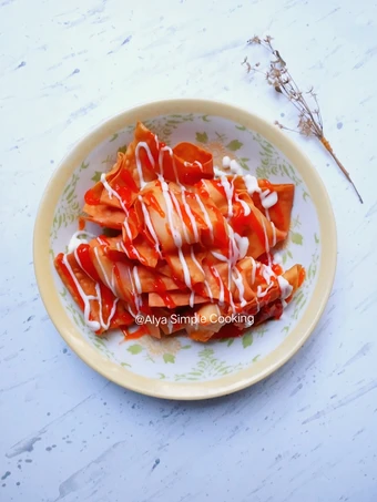 Cara Sederhana Membikin Resep  Kulit Pangsit Goreng Isi Sosis Simple (3 Bahan) yang Enak, Lezat Sekali