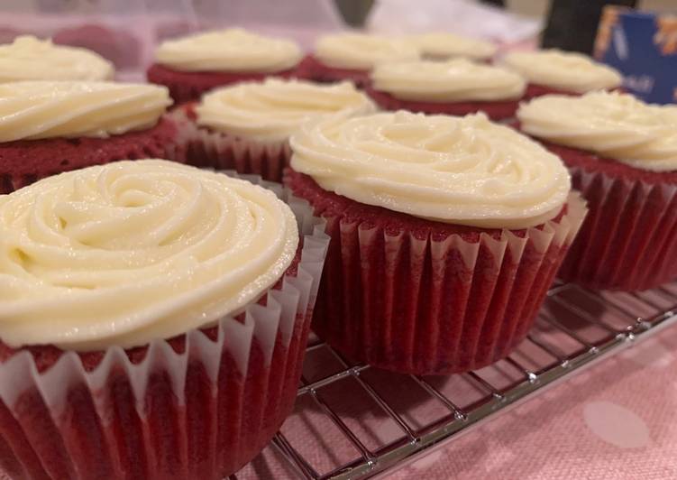 Steps to Make Favorite Red velvet cupcakes