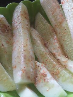 खीरा सलाद (Cucumber Salad Recipe in Hindi) रेसिपी मुख्य फोटो