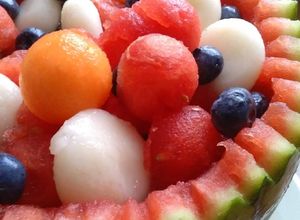 Foto di Cesto di anguria per macedonia di frutta