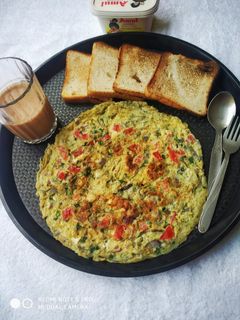 মশালা ওমলেট (Masala omelette recipe in Bengali) রেসিপির প্রধান ছবি