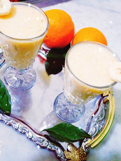 صورة لوصفة سموثي الموز والبرتقال 🍌🍊
