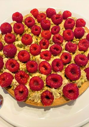 Une photo de Tarte Framboise Pistache
