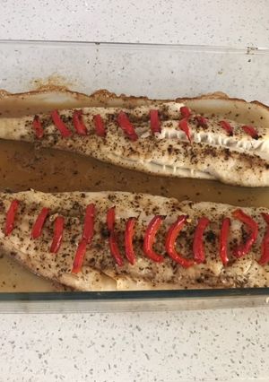 Una foto de Merluza caprese