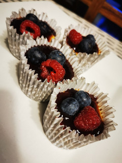 Una foto de Mini cheesecake con mermelada de arándanos