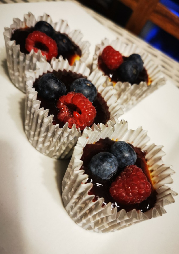 Una foto de Mini cheesecake con mermelada de arándanos