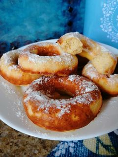 Una foto de Donas de almendra, horneadas (keto) 🥯