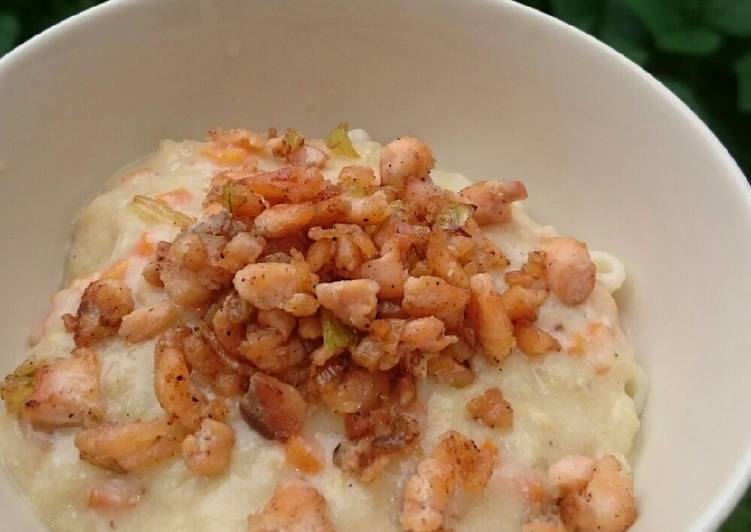 Cara Gampang Menyiapkan Zuppa soup with grilled salmon mpasi 1+, Enak Banget