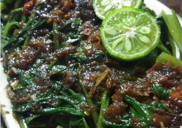 Langkah Mudah untuk Menyiapkan Plecing Kangkung Anti Gagal