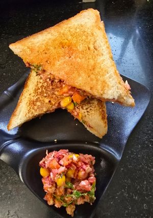 A picture of Coleslaw sandwich.