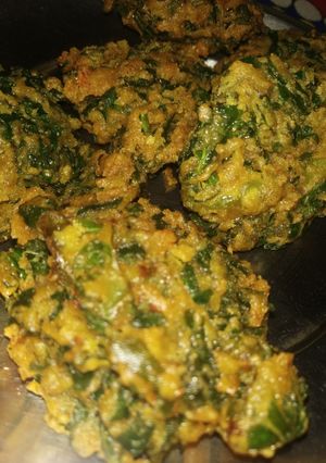 A picture of Spinach pakoda.